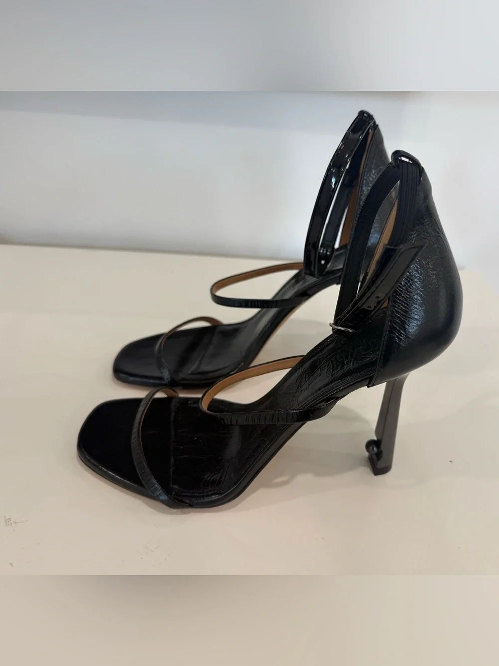 NWOB Off White Lollipop Strappy Heel Sandals Sandals Size Calfskin size 39
